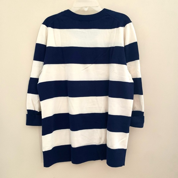 Gap striped crewneck sweater with 3/4 sleeves. Size Xl - Picture 7 of 10